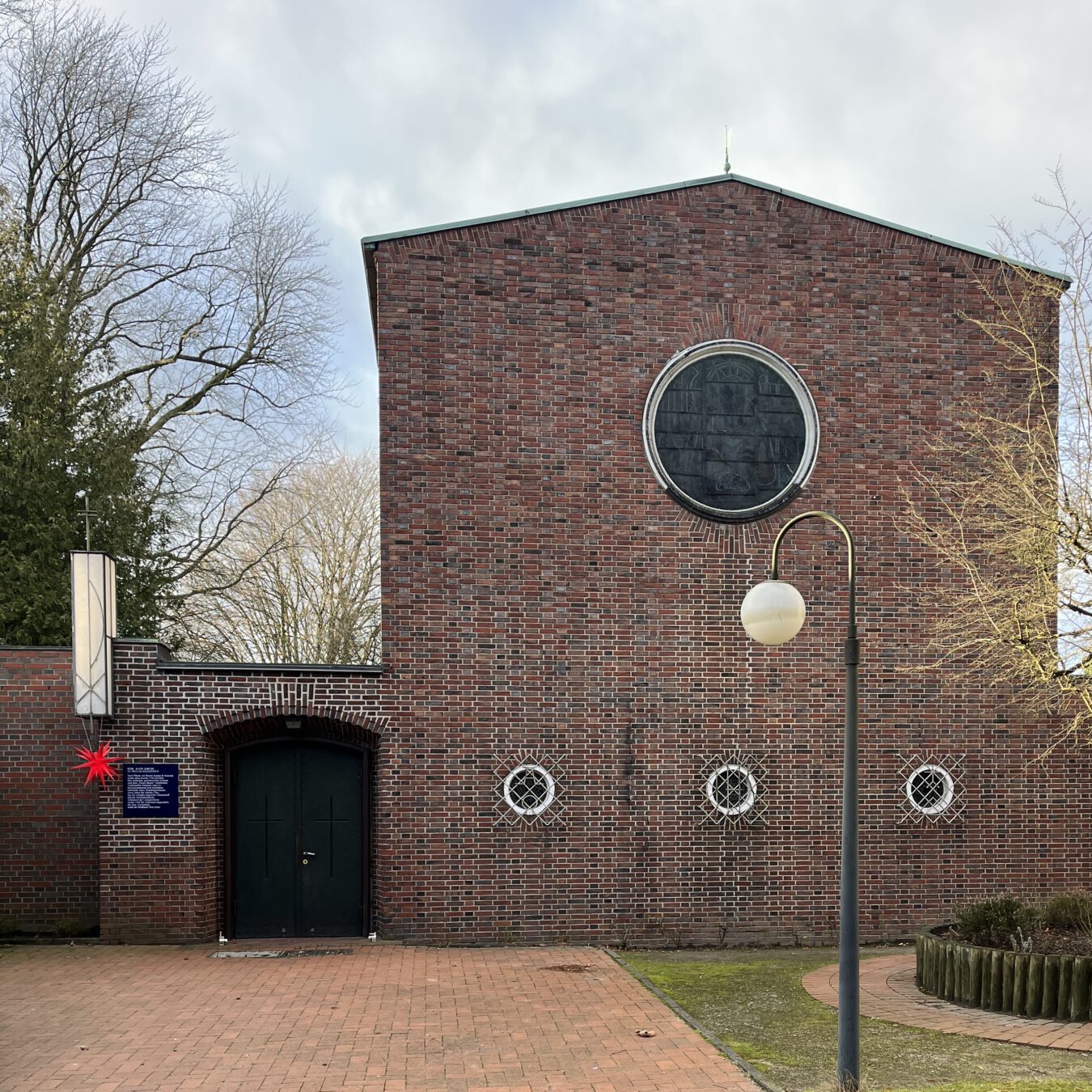 Paulus-Augustinus_Flottbek_Kirche
